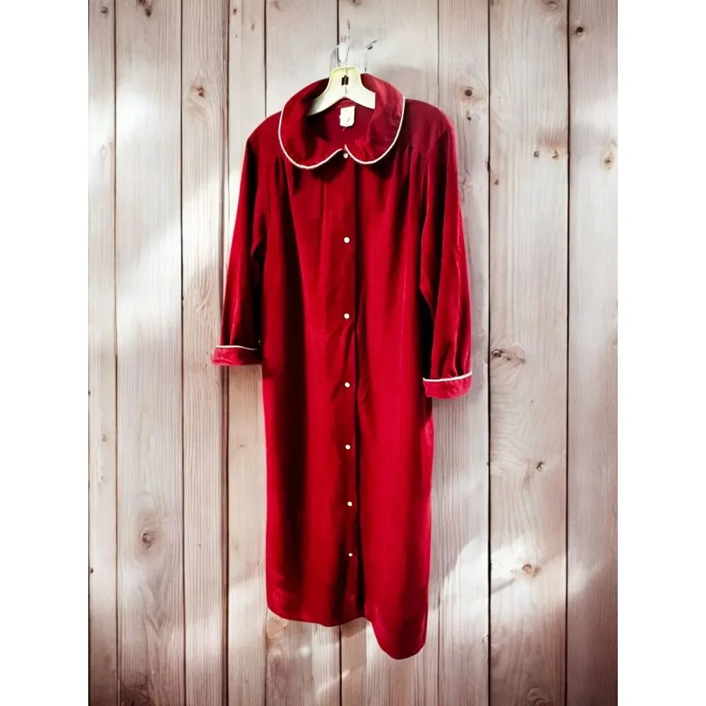 Vintage Red Long Nightgown With White Piping & Peter Pan Collar - Picture 3 of 8